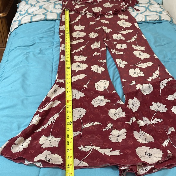 Free People Austyn One Piece Flare Leg Jumpsuit Floral Ruffle size Large - Picture 13 of 16